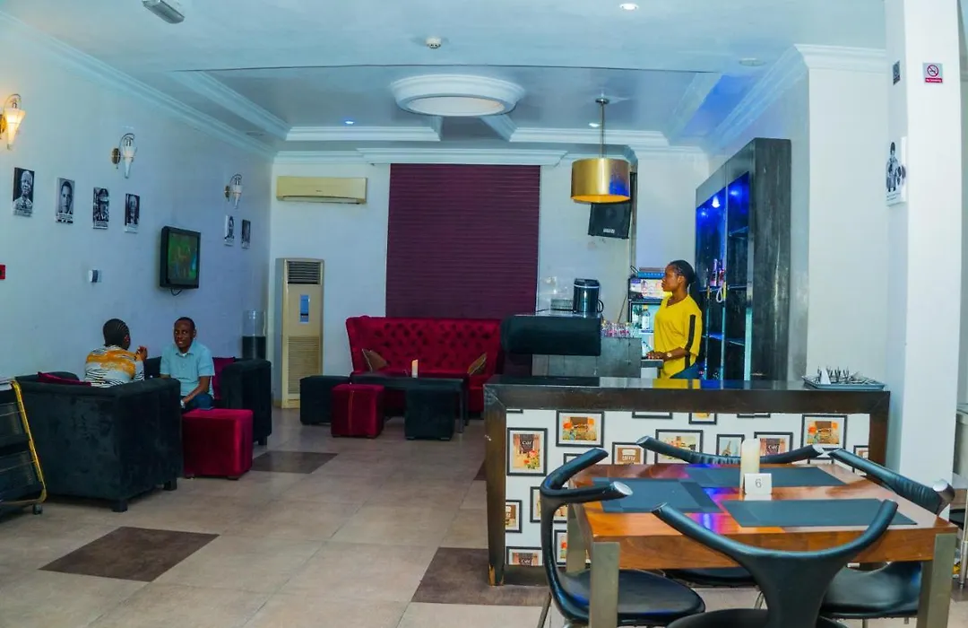1804 BOUTIQUE HOTEL