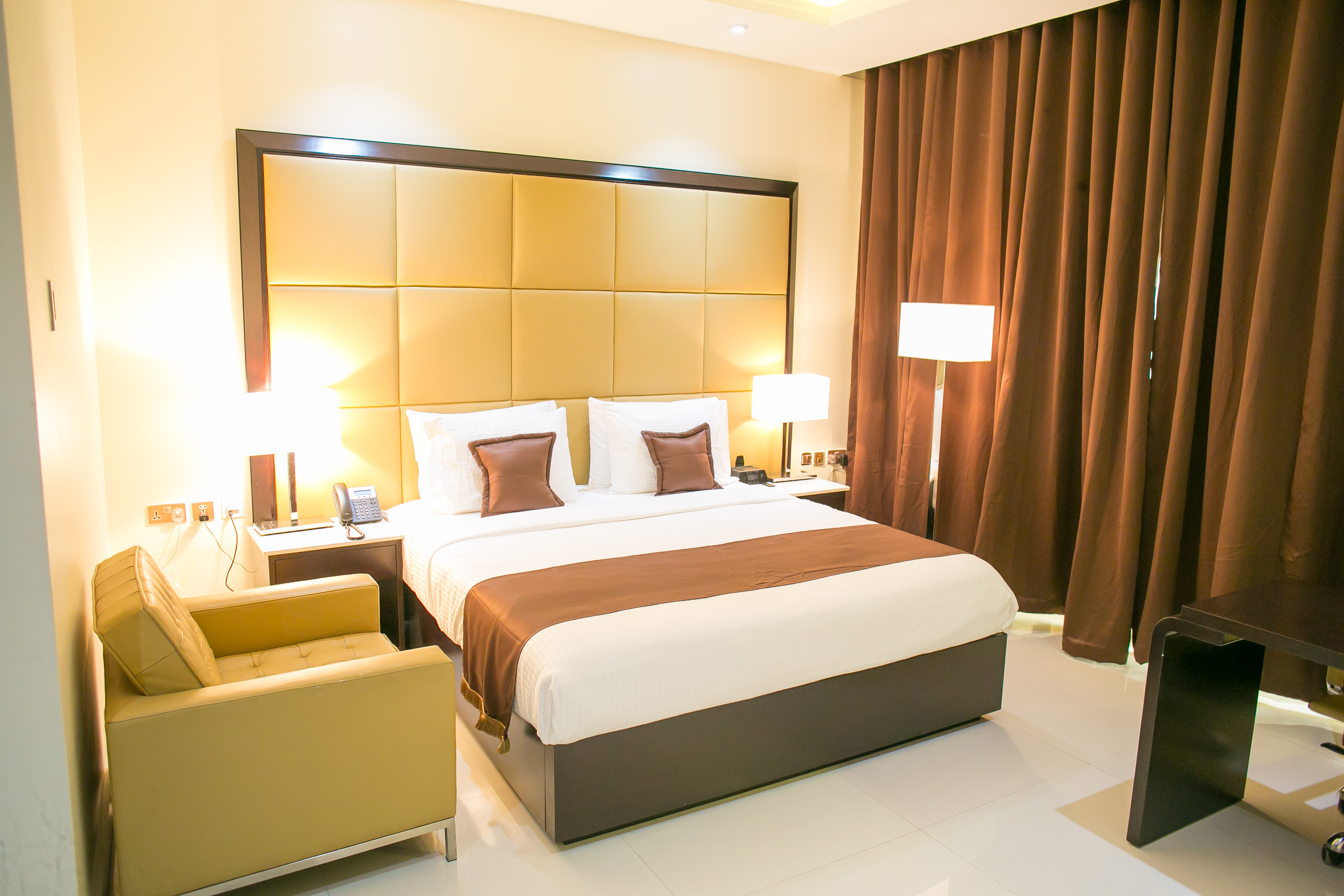 ECHELON HEIGHT HOTEL