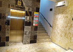 WIZY HYATT HOTEL