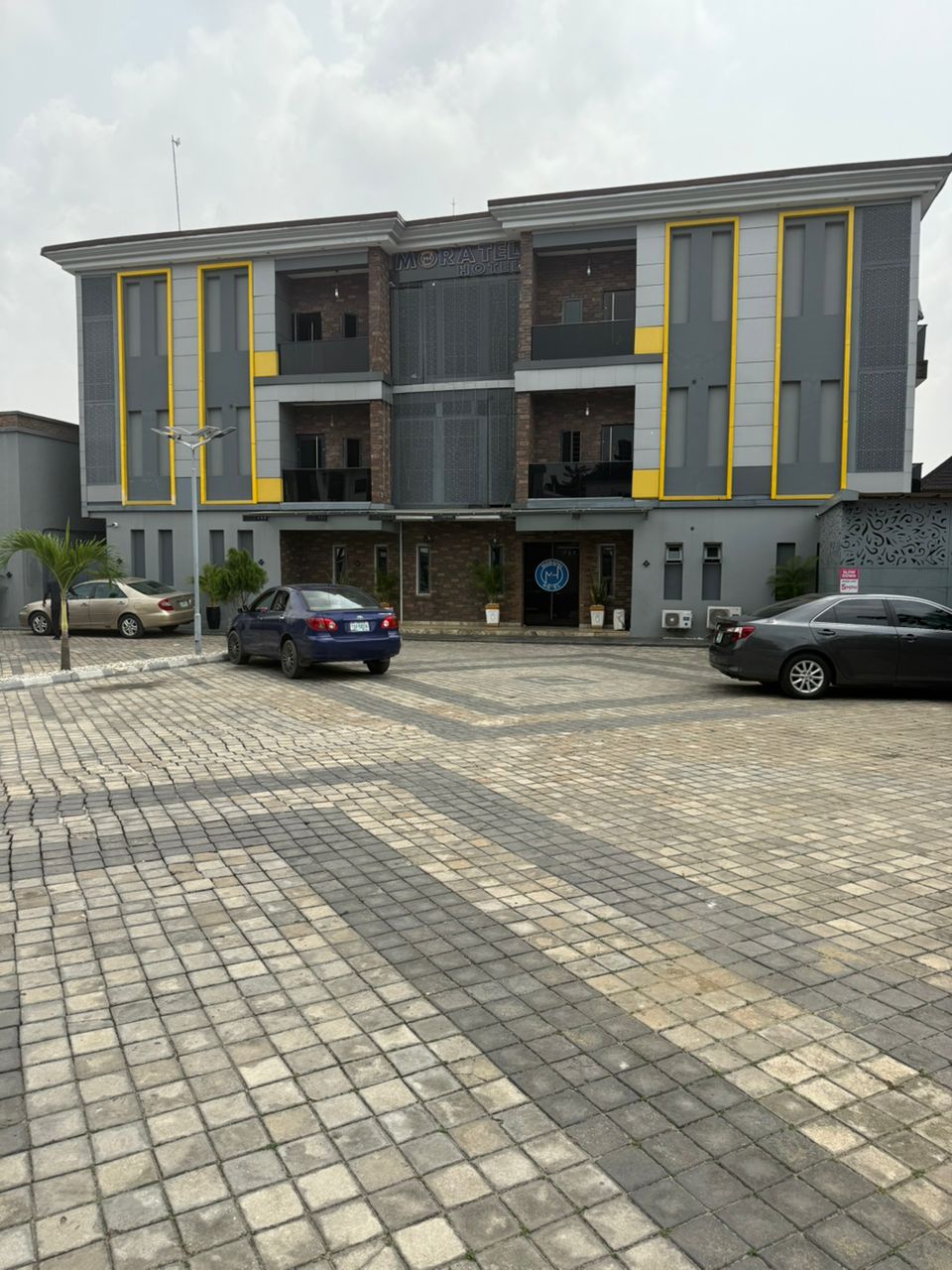 MORATEL HOTEL