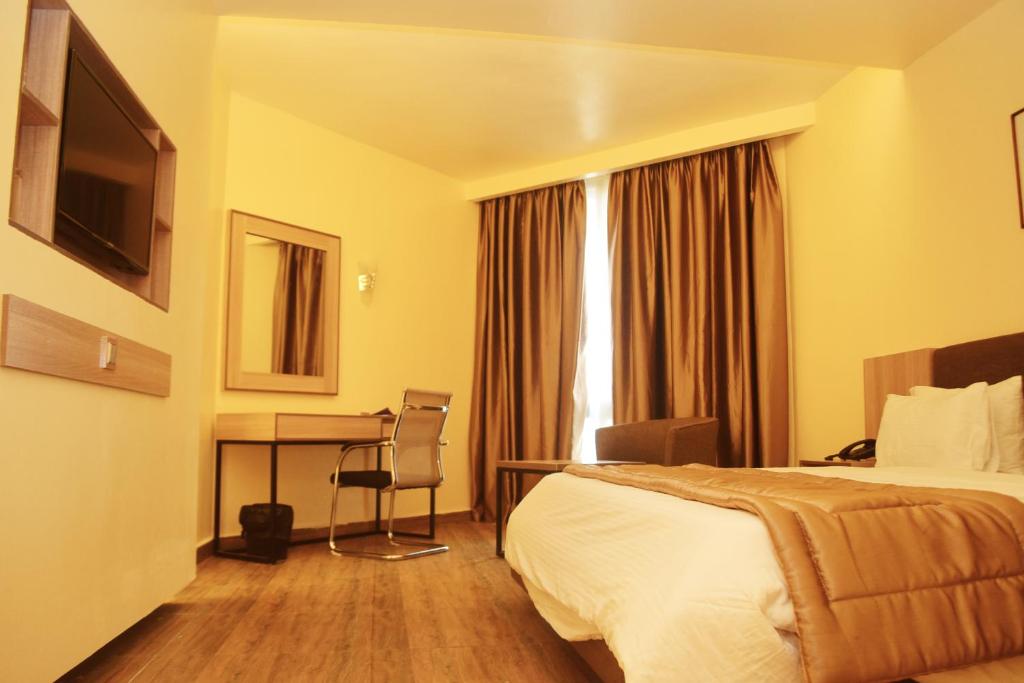 HOTEL PRESIDENTIAL