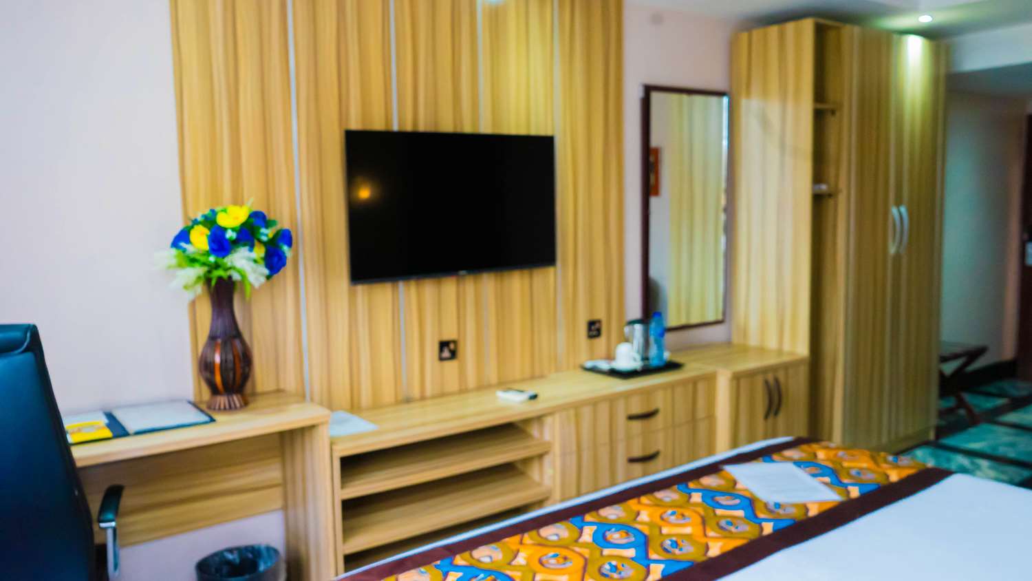 GOLDEN TULIP HOTEL