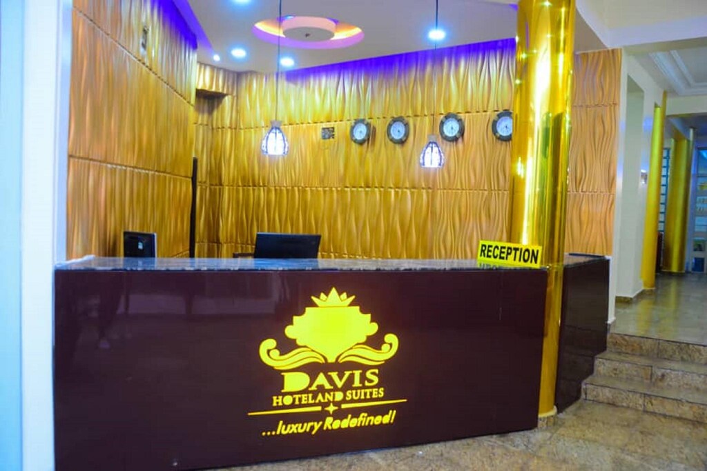 DAVIS HOTEL
