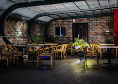 EDIS PREMIER HOTEL