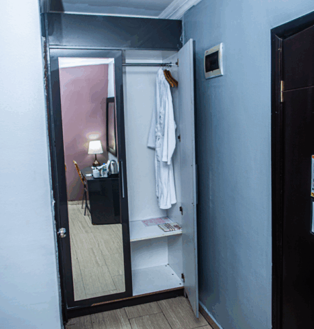 DE EDGE HOTEL
