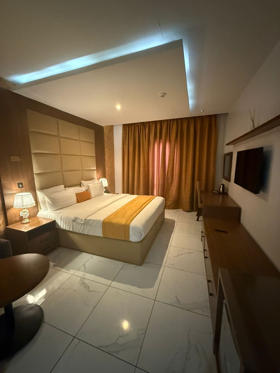 DE PALMS HOTEL