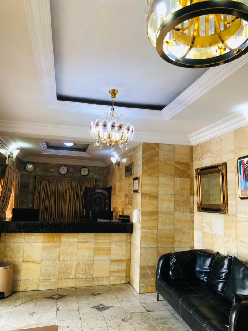 ONYX HOTEL