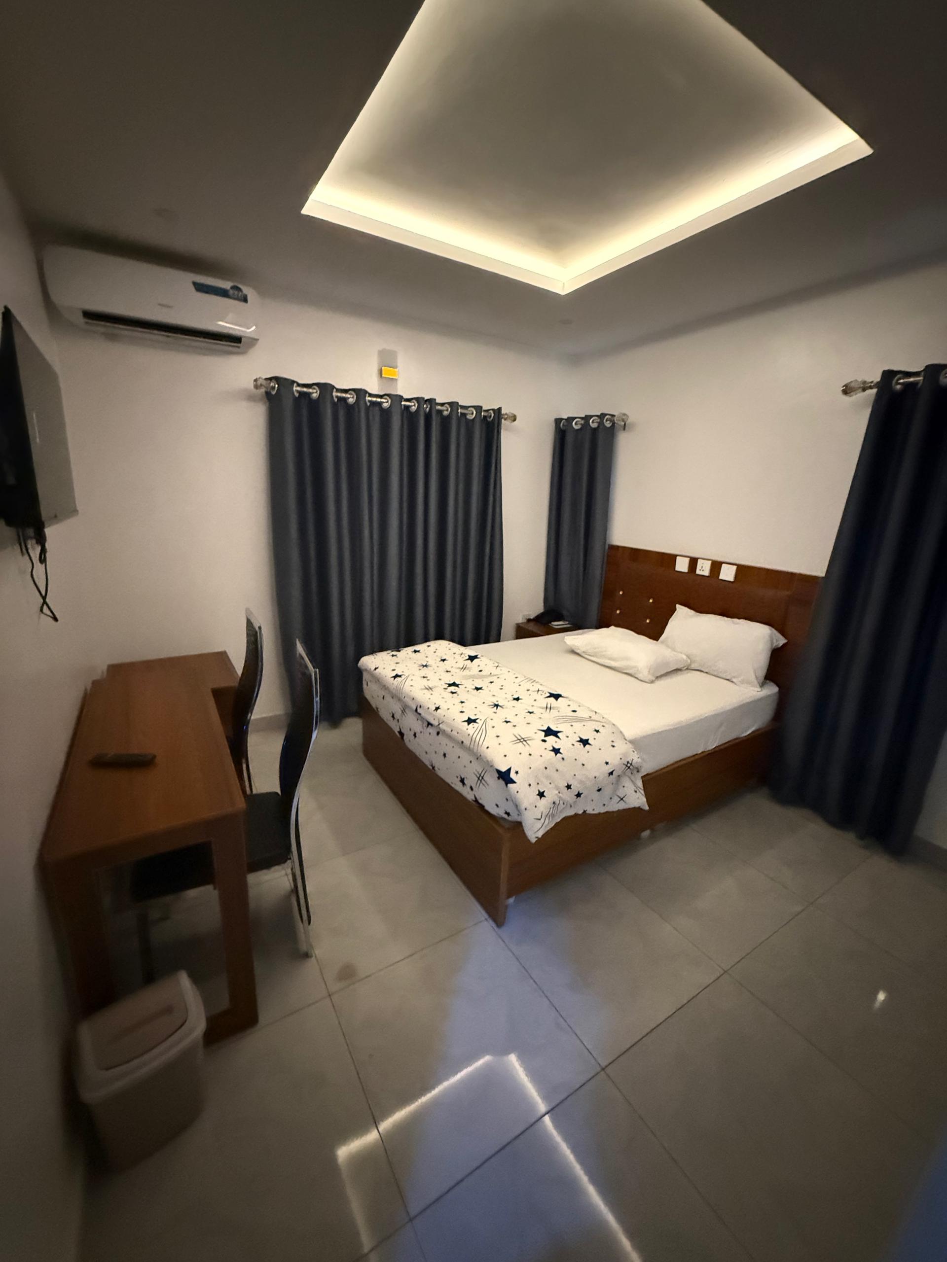 HABITAT HOTEL