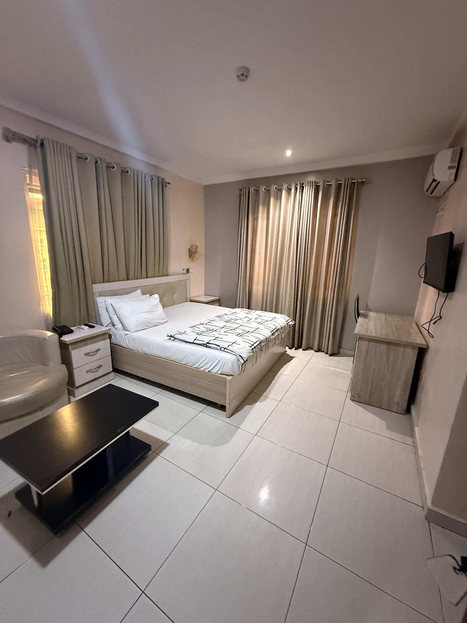 HABITAT HOTEL