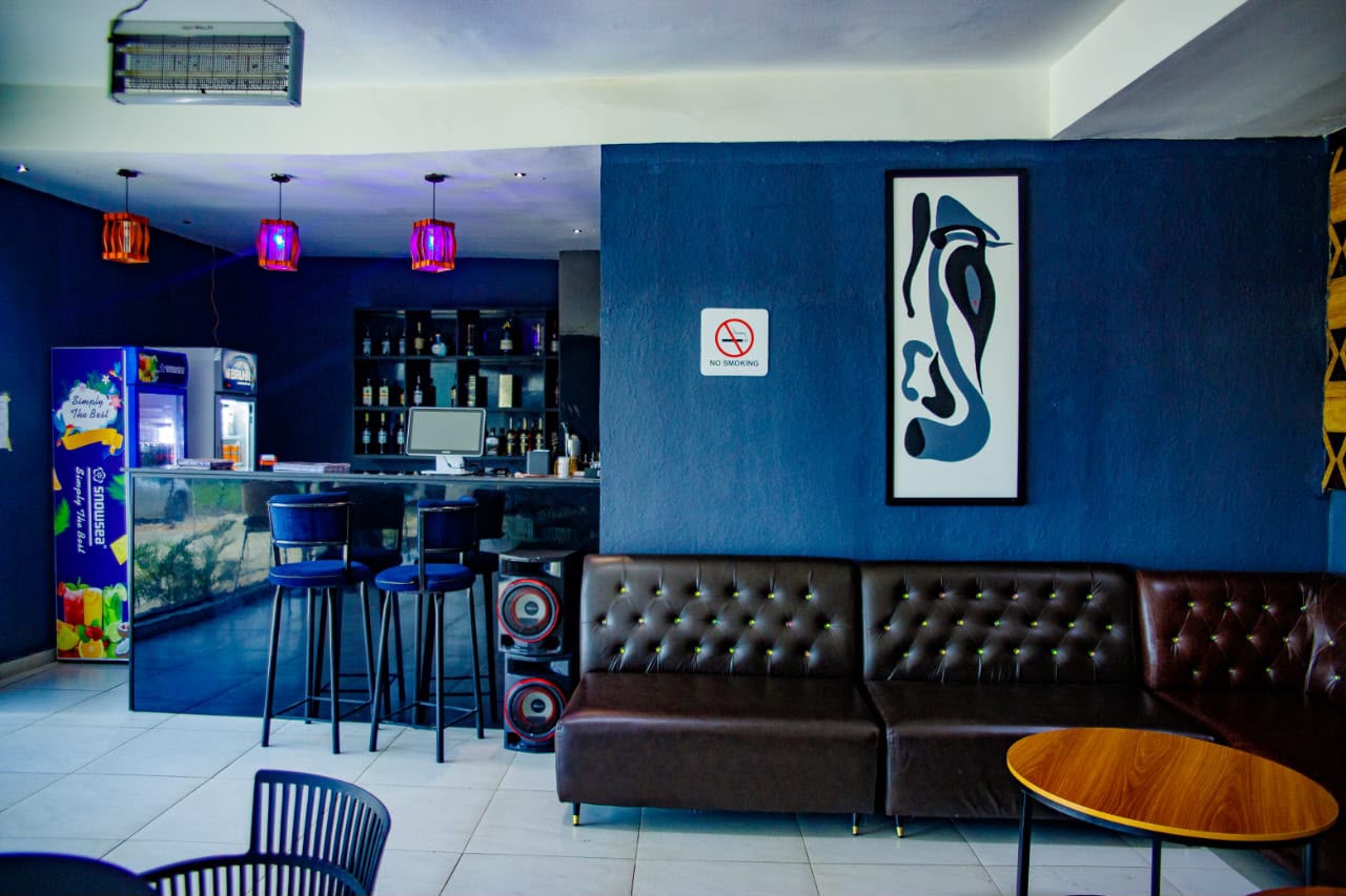 SURE POINT HOTEL AND APARTMENT