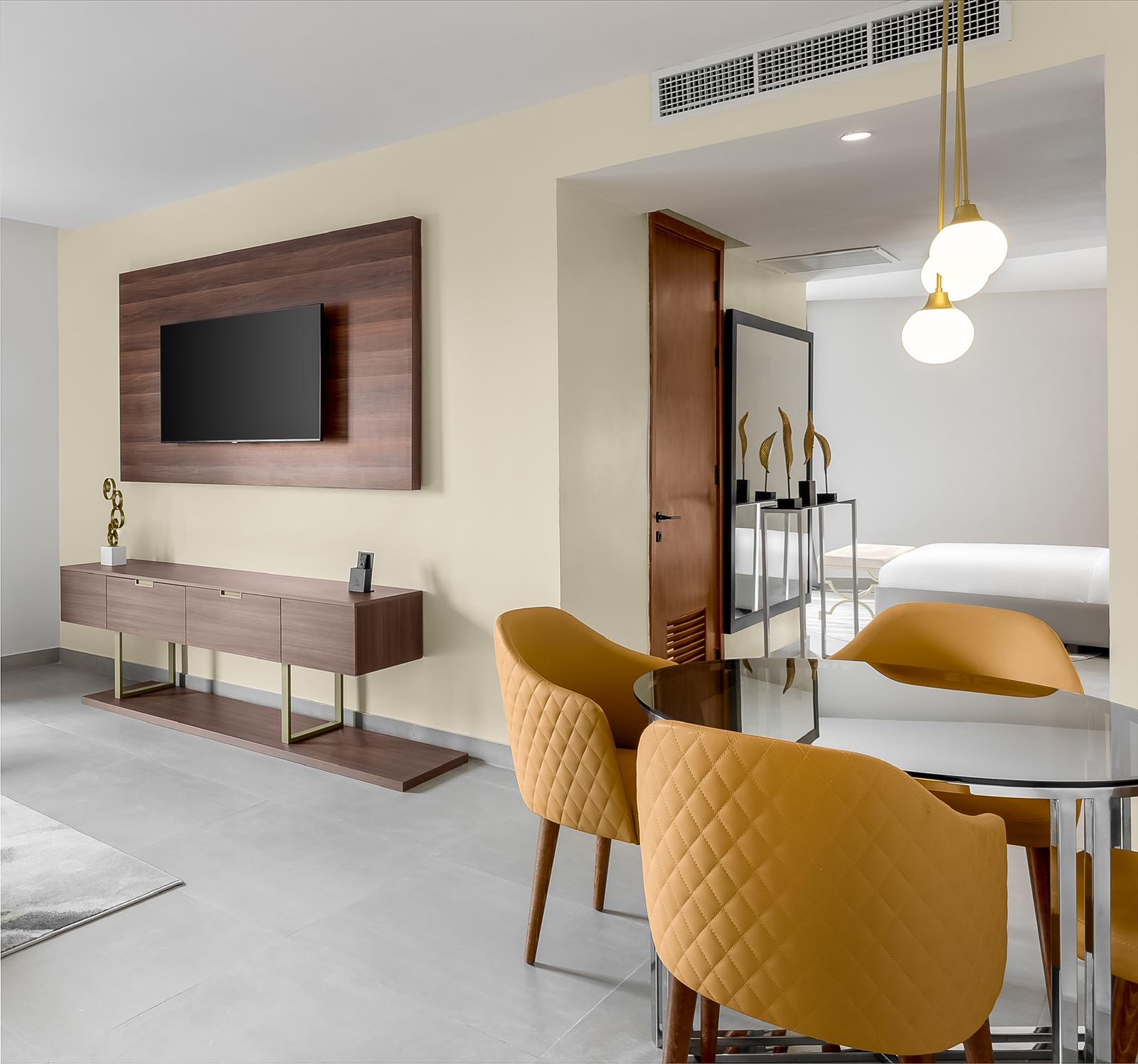 THE ART HOTEL