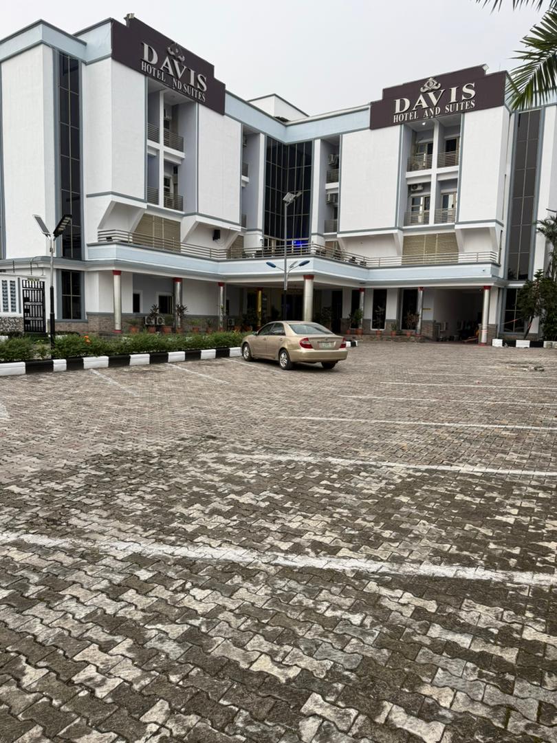 DAVIS HOTEL