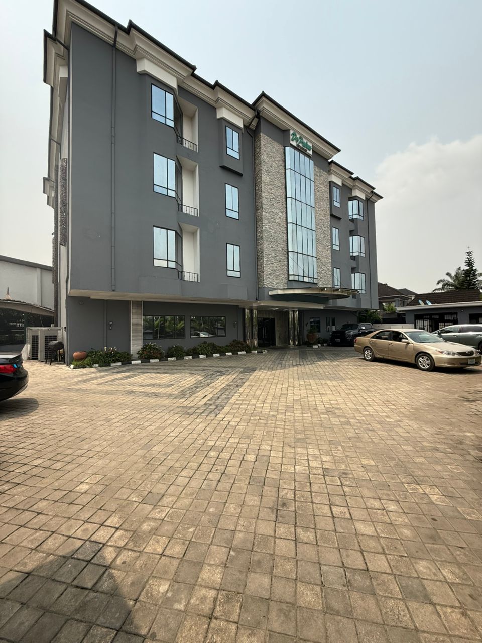 DE PALMS HOTEL