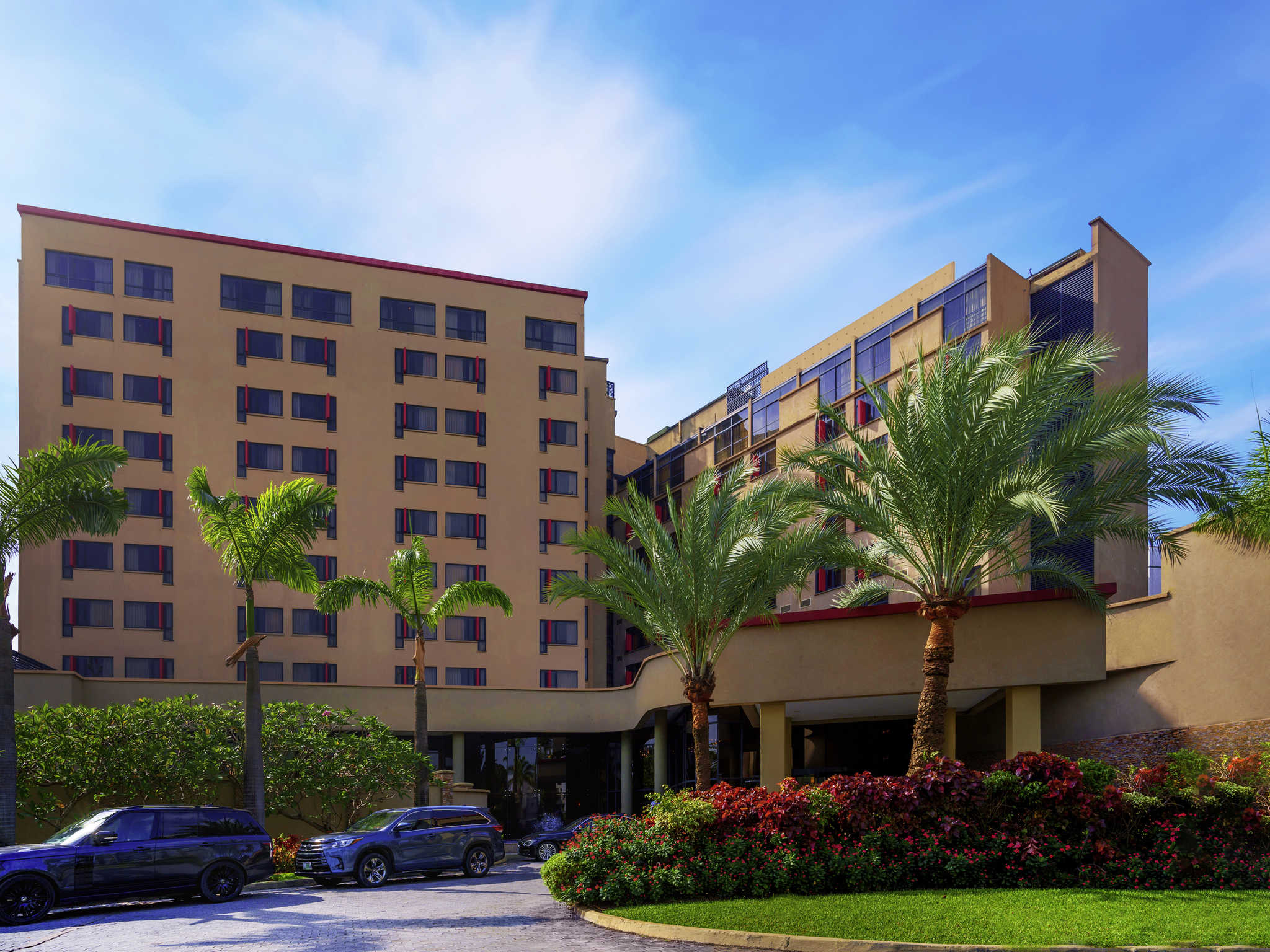MovenPick Hotel