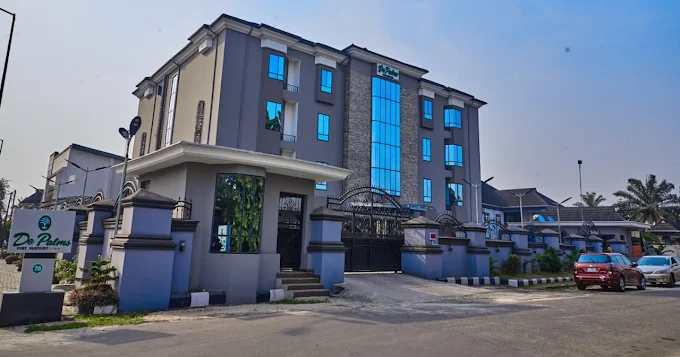 DE PALMS HOTEL
