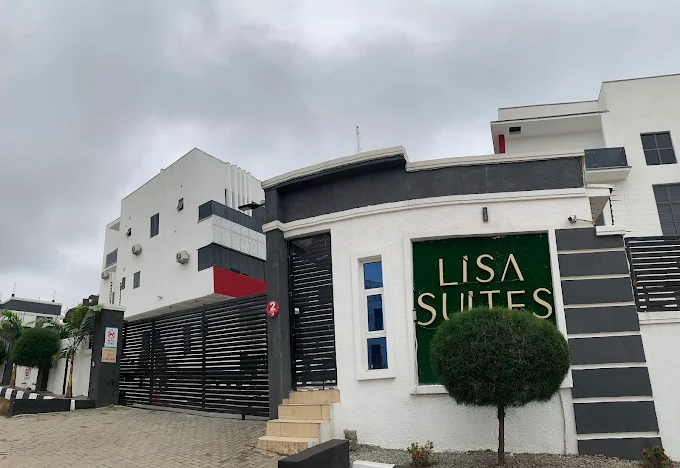 LISA SUITES