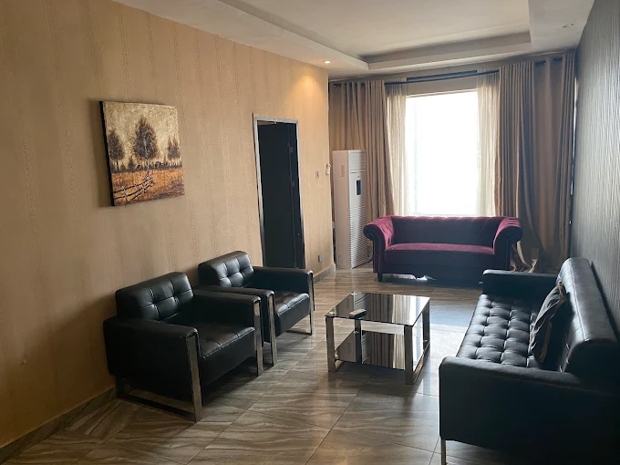 WILLOW WOOD HOTEL