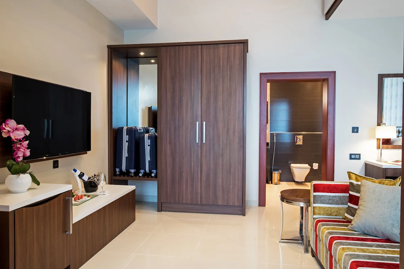 THE ENVOY HOTEL
