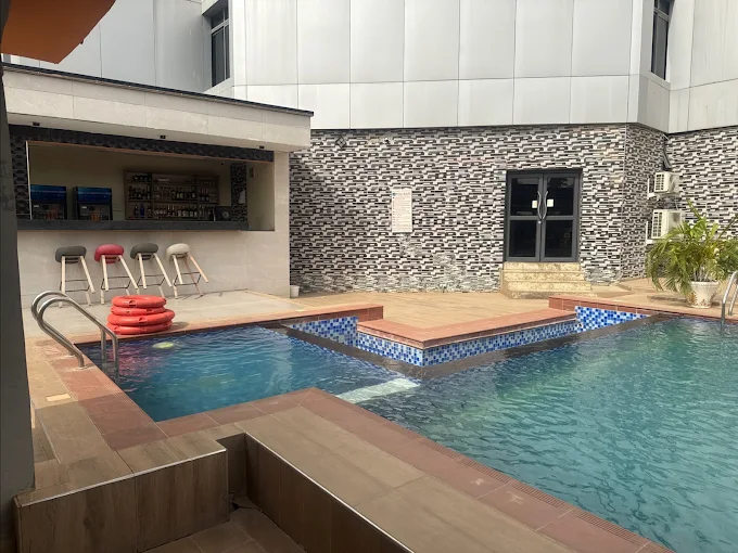 WETLAND HOTEL