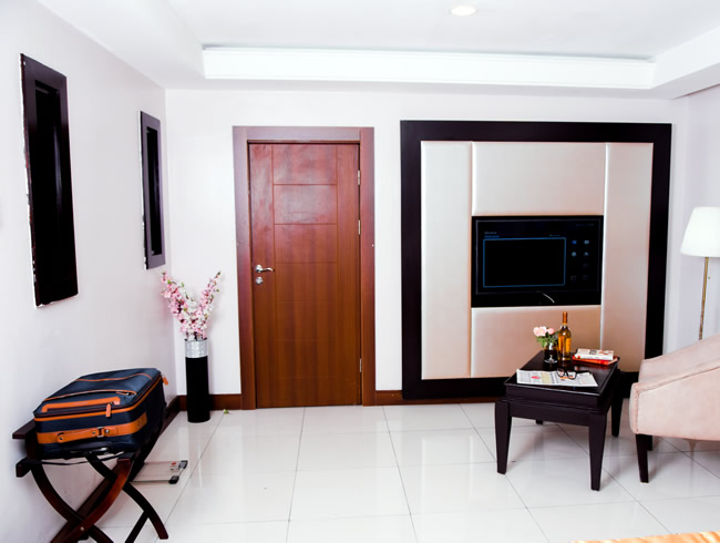 AMBASSADORIAL SUITE
