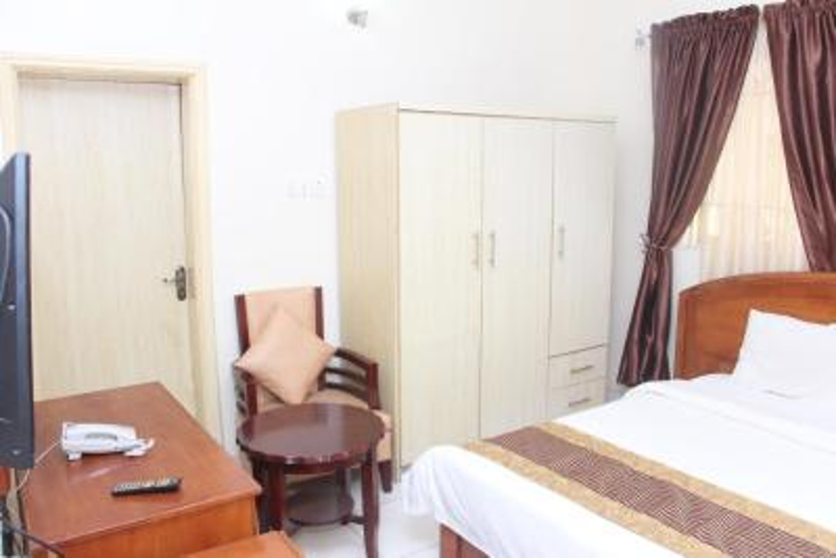 BARCELONA SUITE