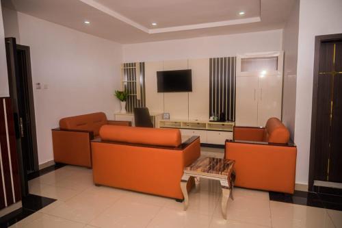 EXECUTIVE
