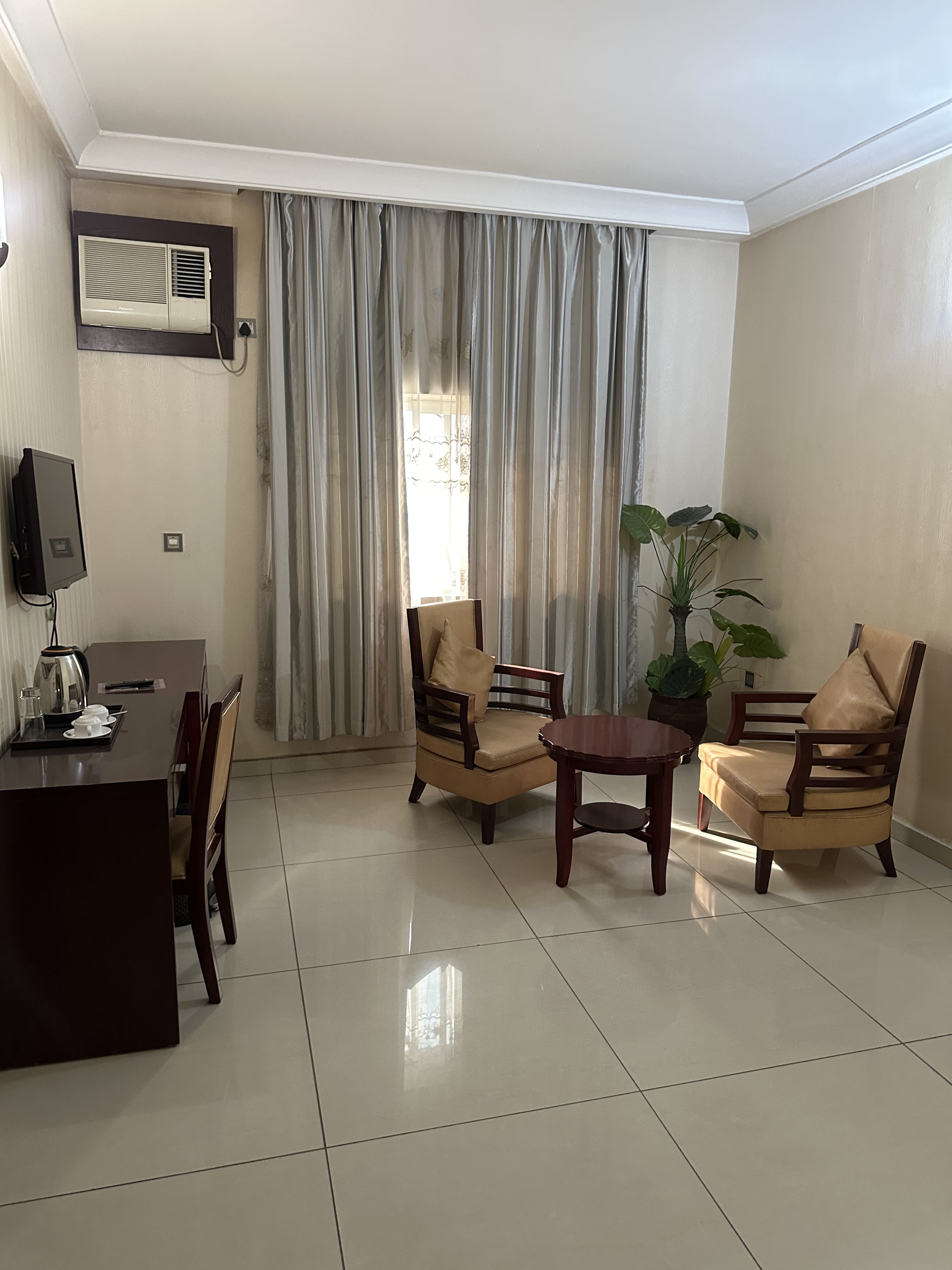 MINISTERIAL SUITE
