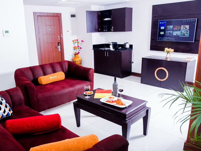 SIGNATURE SUITE