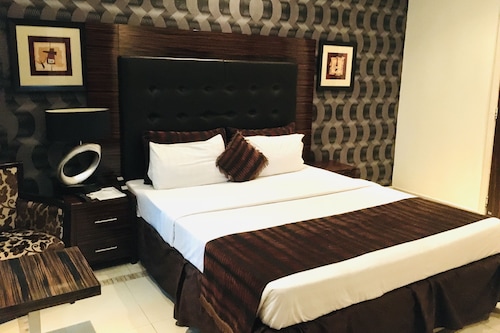 Super Deluxe Room
