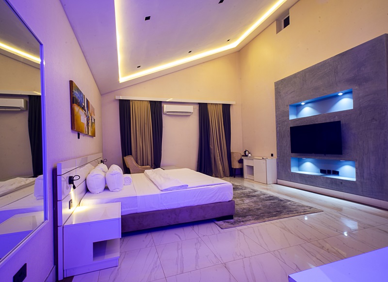 PREMIUM ROOM