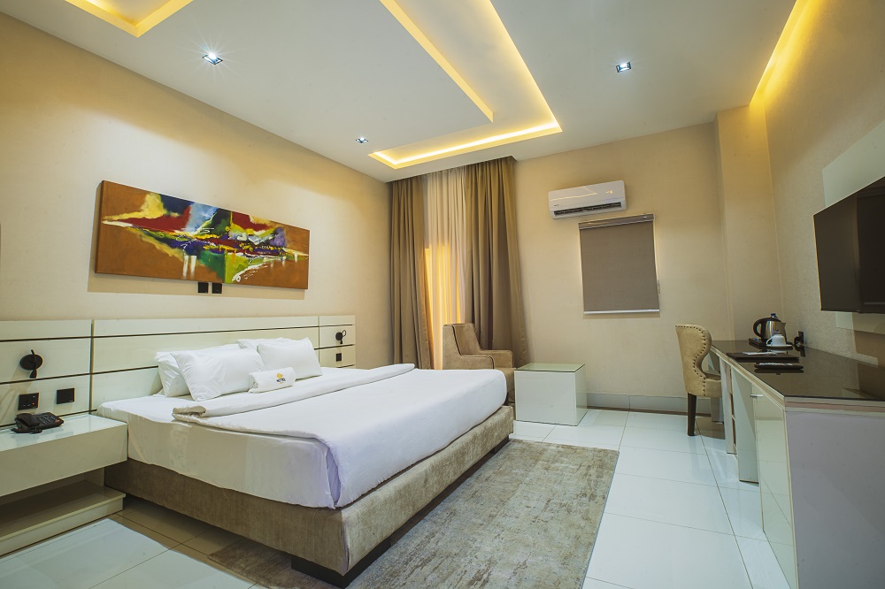 SUPERIOR ROOM