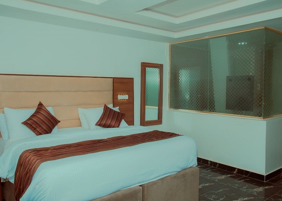 DIPLOMATIC ROOM